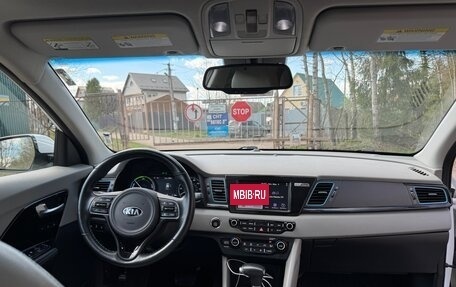 KIA Niro I, 2019 год, 2 200 000 рублей, 11 фотография