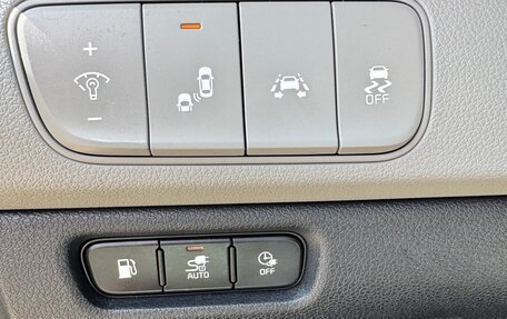KIA Niro I, 2019 год, 2 200 000 рублей, 25 фотография