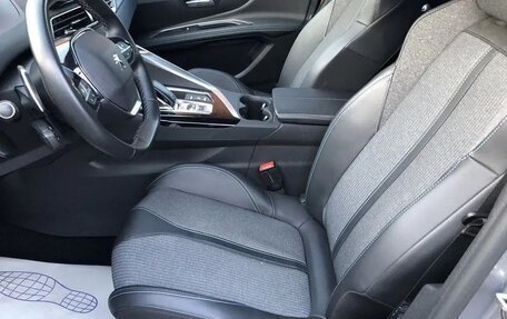 Peugeot 3008 II, 2018 год, 2 090 000 рублей, 11 фотография