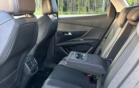 Peugeot 3008 II, 2018 год, 2 090 000 рублей, 12 фотография