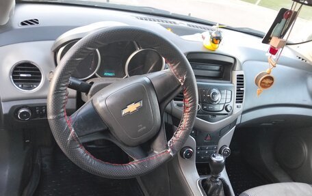 Chevrolet Cruze II, 2009 год, 500 000 рублей, 8 фотография