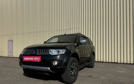Mitsubishi Pajero Sport II рестайлинг, 2012 год, 1 280 000 рублей, 2 фотография