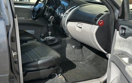 Mitsubishi Pajero Sport II рестайлинг, 2012 год, 1 280 000 рублей, 16 фотография