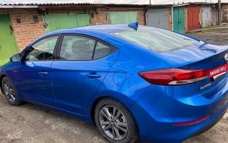 Hyundai Elantra VI рестайлинг, 2018 год, 1 670 000 рублей, 6 фотография
