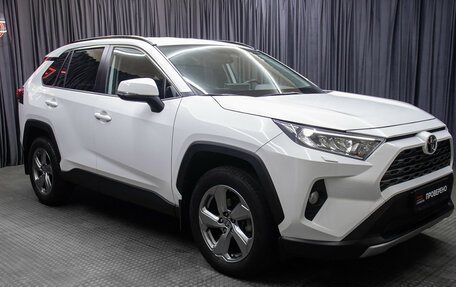 Toyota RAV4, 2021 год, 3 649 000 рублей, 3 фотография