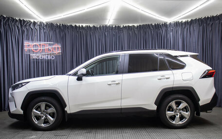Toyota RAV4, 2021 год, 3 649 000 рублей, 8 фотография