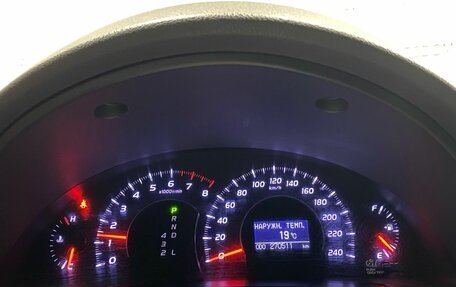 Toyota Camry, 2011 год, 1 049 000 рублей, 10 фотография