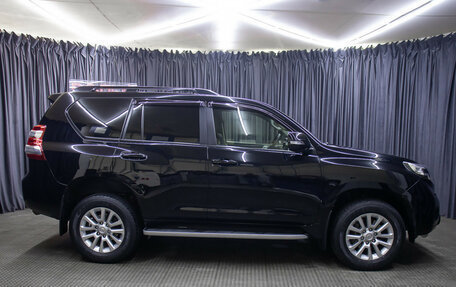 Toyota Land Cruiser Prado 150 рестайлинг 2, 2015 год, 3 849 000 рублей, 4 фотография