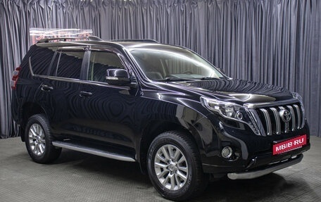 Toyota Land Cruiser Prado 150 рестайлинг 2, 2015 год, 3 849 000 рублей, 3 фотография