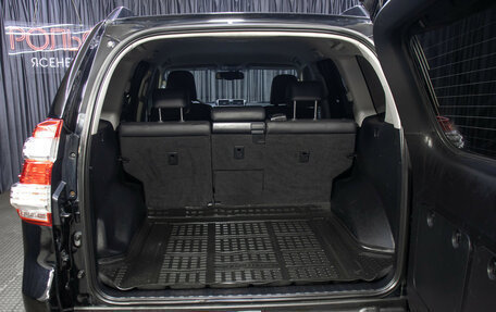 Toyota Land Cruiser Prado 150 рестайлинг 2, 2015 год, 3 849 000 рублей, 9 фотография