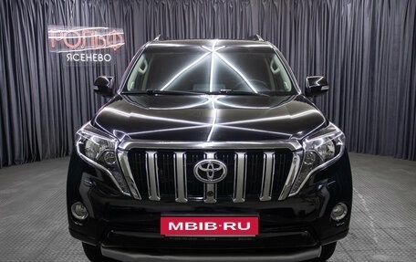 Toyota Land Cruiser Prado 150 рестайлинг 2, 2015 год, 3 849 000 рублей, 2 фотография