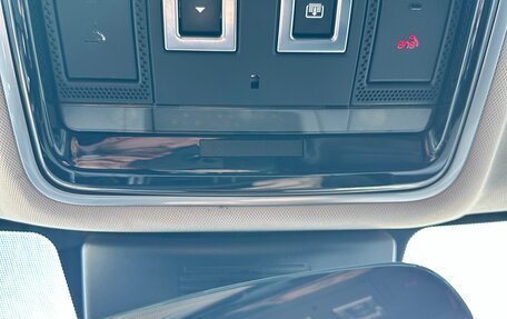 Land Rover Range Rover IV рестайлинг, 2018 год, 4 600 000 рублей, 15 фотография
