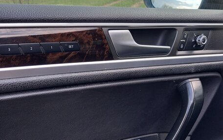 Volkswagen Touareg III, 2012 год, 2 200 000 рублей, 6 фотография