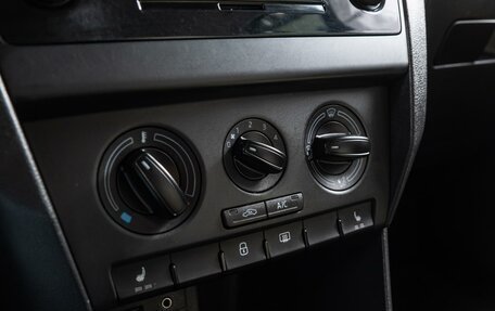Skoda Rapid I, 2015 год, 999 000 рублей, 13 фотография