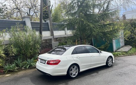 Mercedes-Benz E-Класс, 2011 год, 2 200 000 рублей, 2 фотография