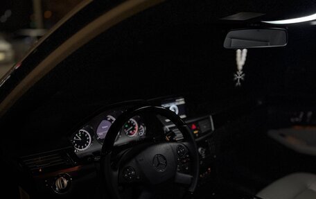 Mercedes-Benz E-Класс, 2010 год, 1 900 000 рублей, 10 фотография