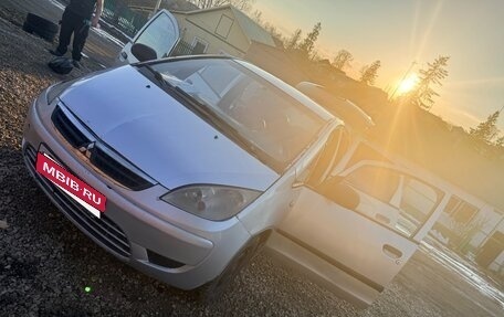 Mitsubishi Colt VI рестайлинг, 2006 год, 280 000 рублей, 27 фотография