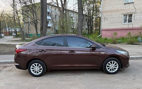 Hyundai Solaris II рестайлинг, 2021 год, 1 630 000 рублей, 2 фотография
