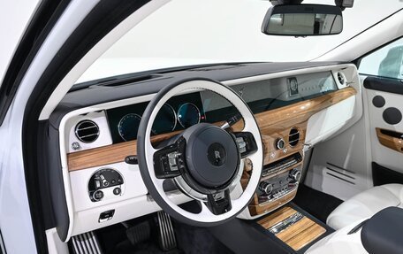 Rolls-Royce Phantom VIII, 2023 год, 40 500 000 рублей, 7 фотография