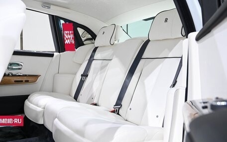 Rolls-Royce Phantom VIII, 2023 год, 40 500 000 рублей, 10 фотография