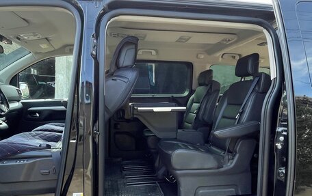 Peugeot Traveller I, 2021 год, 2 800 000 рублей, 6 фотография