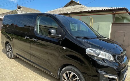 Peugeot Traveller I, 2021 год, 2 800 000 рублей, 9 фотография