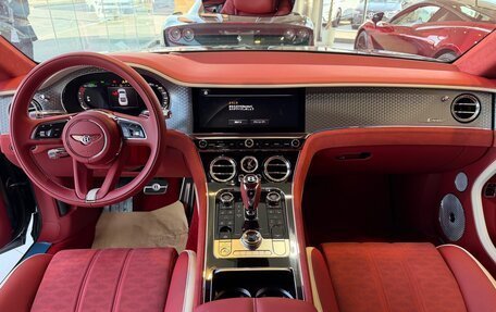 Bentley Continental GT, 2024 год, 29 600 000 рублей, 11 фотография