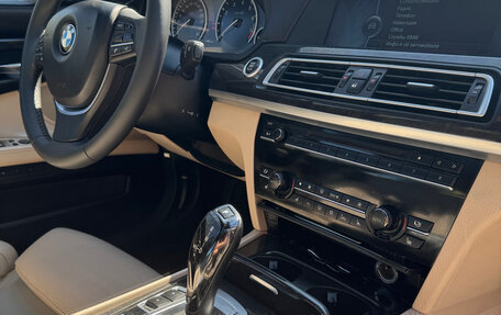 BMW 7 серия, 2011 год, 1 880 000 рублей, 12 фотография