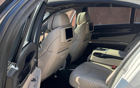 BMW 7 серия, 2011 год, 1 880 000 рублей, 19 фотография