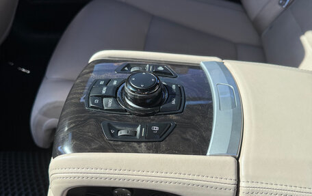 BMW 7 серия, 2011 год, 1 880 000 рублей, 20 фотография