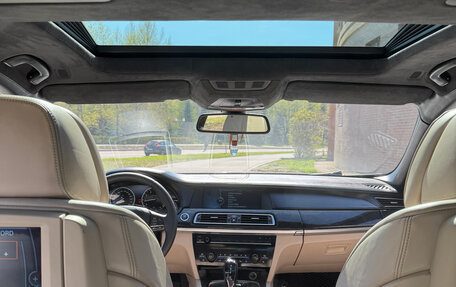 BMW 7 серия, 2011 год, 1 880 000 рублей, 33 фотография