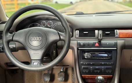 Audi A6, 1998 год, 395 000 рублей, 23 фотография