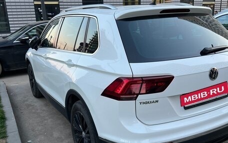 Volkswagen Tiguan II, 2018 год, 2 290 000 рублей, 5 фотография