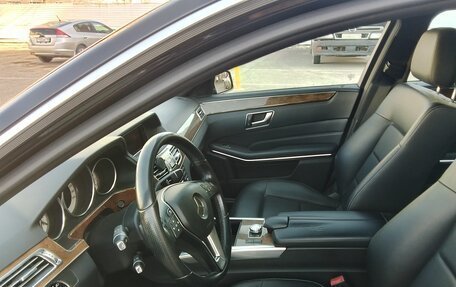 Mercedes-Benz E-Класс, 2013 год, 2 300 000 рублей, 13 фотография