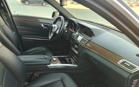Mercedes-Benz E-Класс, 2013 год, 2 300 000 рублей, 29 фотография