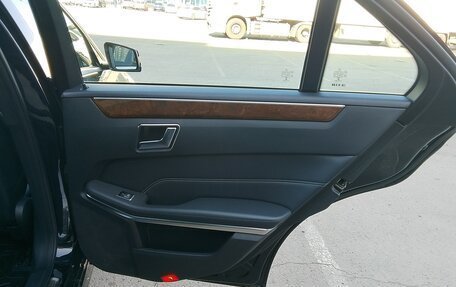Mercedes-Benz E-Класс, 2013 год, 2 300 000 рублей, 33 фотография