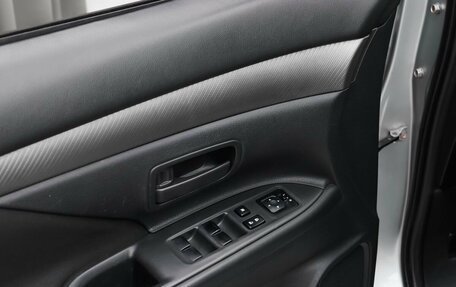 Mitsubishi Outlander III рестайлинг 3, 2014 год, 1 499 000 рублей, 16 фотография