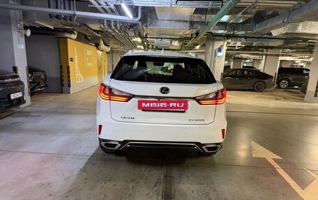 Lexus RX IV рестайлинг, 2017 год, 4 500 000 рублей, 3 фотография