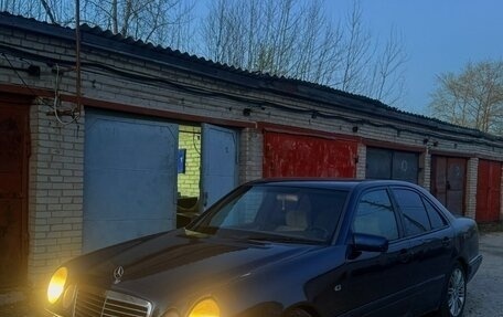 Mercedes-Benz E-Класс, 1997 год, 235 000 рублей, 3 фотография