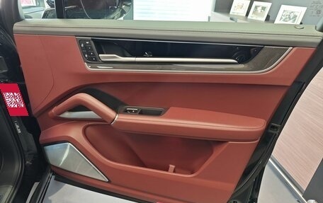 Porsche Cayenne III, 2025 год, 27 240 000 рублей, 20 фотография