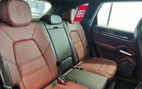 Porsche Cayenne III, 2025 год, 27 240 000 рублей, 16 фотография