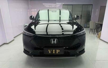 Honda Vezel, 2023 год, 2 120 000 рублей, 2 фотография