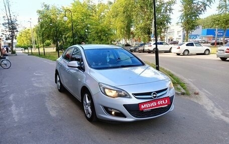 Opel Astra J, 2013 год, 785 000 рублей, 4 фотография