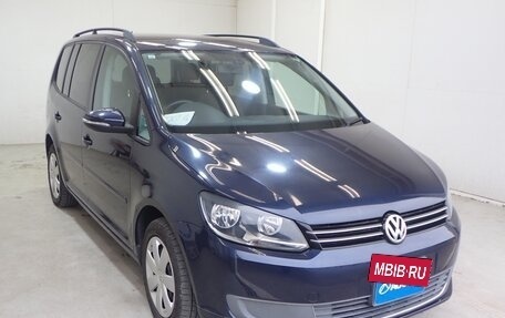Volkswagen Touran III, 2013 год, 680 000 рублей, 4 фотография