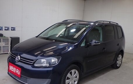 Volkswagen Touran III, 2013 год, 680 000 рублей, 3 фотография