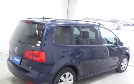 Volkswagen Touran III, 2013 год, 680 000 рублей, 6 фотография