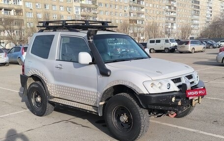 Mitsubishi Pajero III рестайлинг, 2004 год, 1 550 000 рублей, 2 фотография