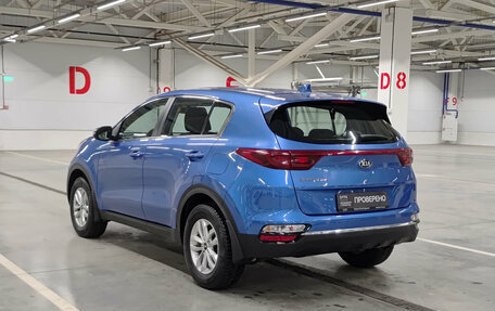 KIA Sportage IV рестайлинг, 2020 год, 1 880 000 рублей, 7 фотография