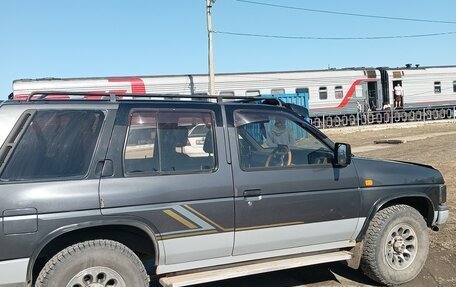 Nissan Terrano II рестайлинг, 1993 год, 480 000 рублей, 16 фотография