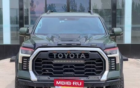 Toyota Tundra, 2022 год, 7 000 000 рублей, 3 фотография